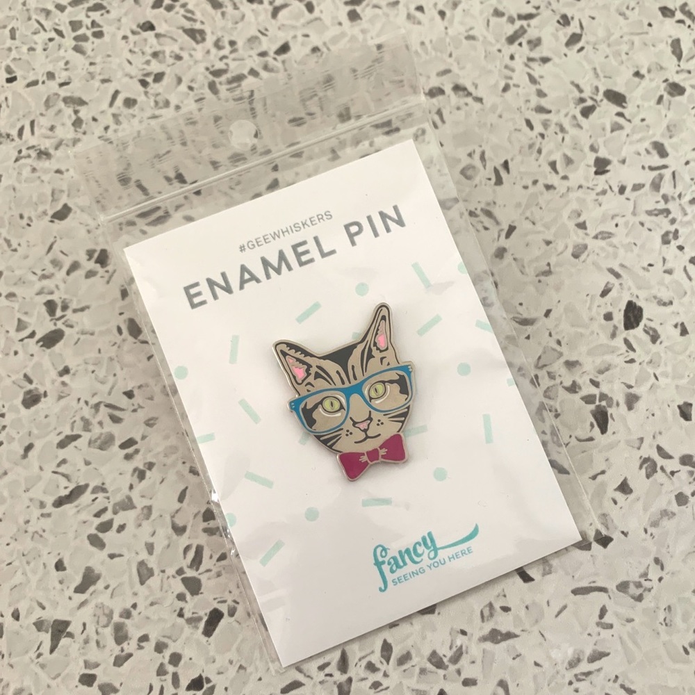 Cat w/ glasses enamel pin
